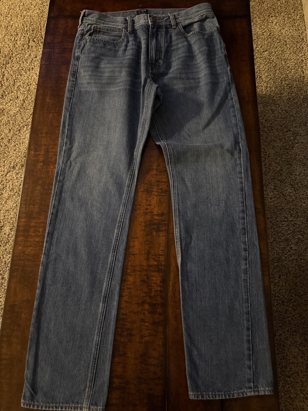 J. Crew Men's Straight Jeans in Medium Blue Wash- The Sutton 32x34